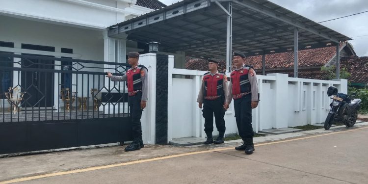 Samapta Polres Tulang Bawang Rutin Laksanakan Patroli Rumah Kosong, Iptu Linto Berikan Imbauan untuk Warga