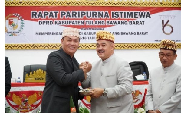 Paripurna HUT ke 16 Tubaba “Melanjutkan Langkah Menuju Tubaba”