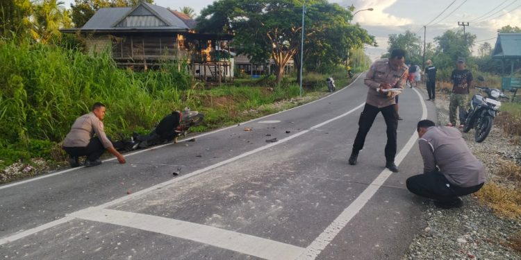 Gerak Cepat Sat Lantas Polres Keerom Tangani Laka Lantas di Kampung Skanto