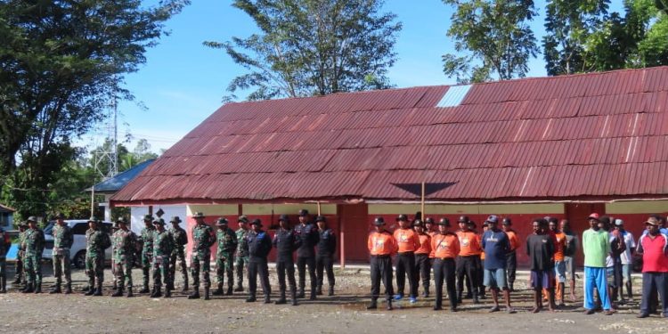 Berikan Motivasi Semangat, Dansatgas TMMD ke 124 Kodim 1710/Mimika Pimpin Apel Pagi