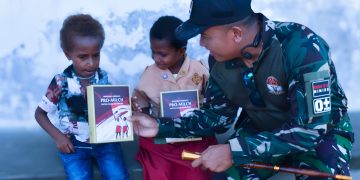 Letkol Inf M Slamet Wijaya,S.Sos,M.Han,M.A, Bagikan Susu demi Gizi Sehat