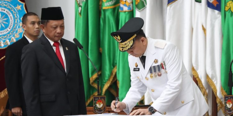 Baru Tiga Jam Dilantik, Pj Gubernur Papua Agus Fatoni Tancap Gas Kumpulkan Kepala OPD