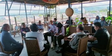 Usai Lantik DPD PPWI Lampung, Ketum PPWI Berikan Pelatihan Jurnalistik Kepada Warga dan Jurnalis