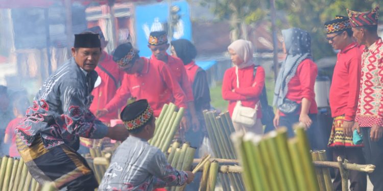 Festival Budaya Sekala Bekhak ke 11, Pemkab Lambar Panggang Seribu Pancung Lemang