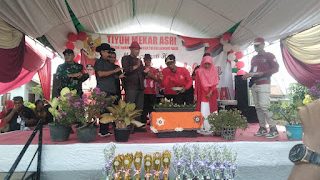 Wabup Tubaba Beri Apresiasi  PJ Kepala Tiyuh Mekar Asri Yang sukses Gelar Pawai Budaya