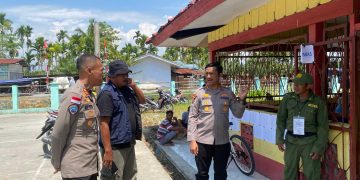 Pastikan Keamanan PSU, Pamatwil Didampingi Kapolres Keerom Lakukan Pengecekan ke Sejumlah TPS