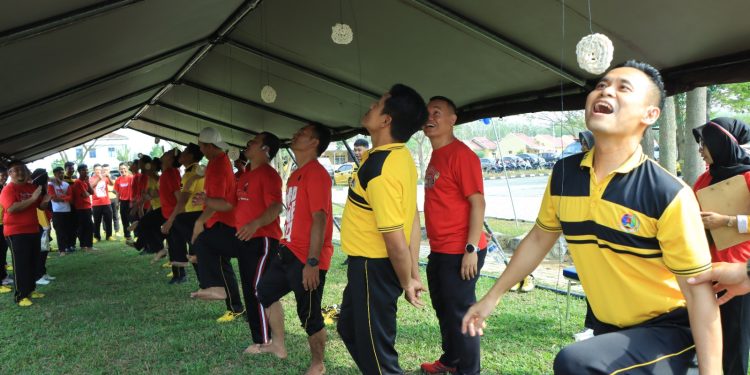 Kapolres Tubaba Gelar Perlombaan Meriahkan HUT Kemerdekaan RI ke 80 Bersama Keluarga Personil Polri