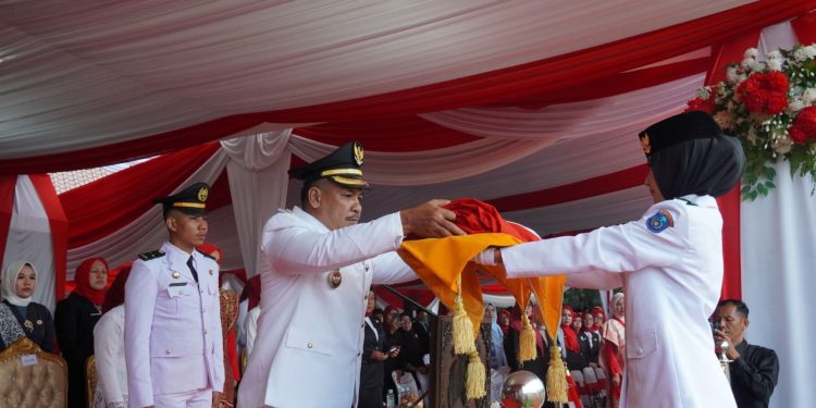 Rangkaian Upacara HUT RI di OKI Tertib dan Khidmat Wakil Bupati Mengaku Bangga