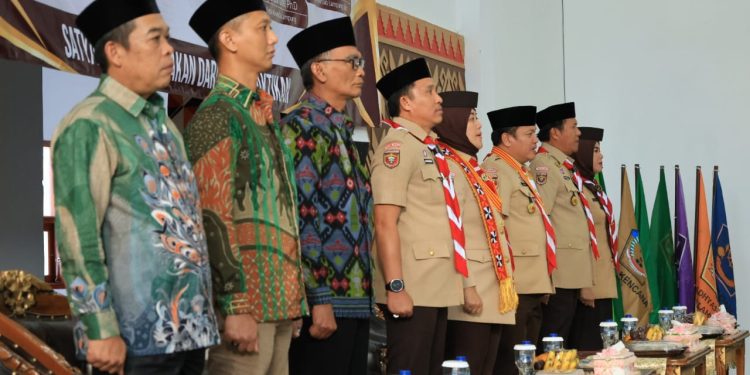 Parosil Mabsus Dilantik sebagai Ketua Mabicab, Zelda Naturi Nukman Nahkodai Kwarcab Gerakan Pramuka Lampung Barat