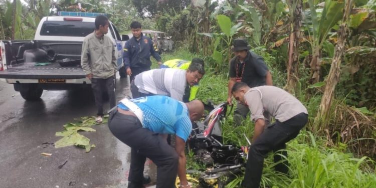 Polres Keerom Tangani Kecelakaan Lalu Lintas di Trans Papua yang Menyebabkan Korban Jiwa