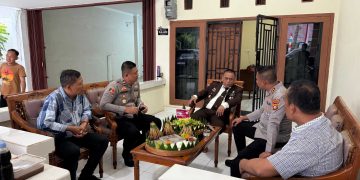 Kapolres OKI Beri Kejutan Ucapan Selamat HUT Kejaksaan RI ke 80