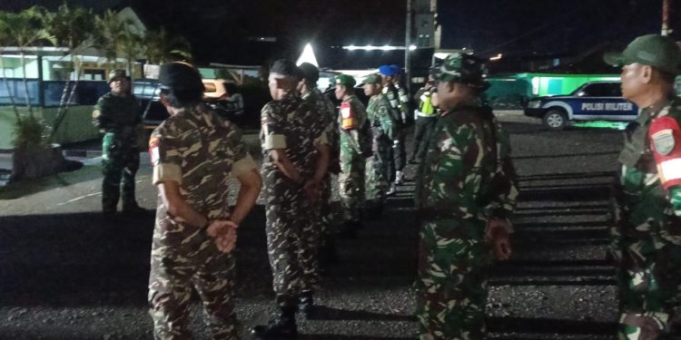 Bersinergi dengan Komduk, Kodim 1710/Mimika Kembali Gelar Patroli Humanis Bersama Anggota Banser dan Pemuda Gereja