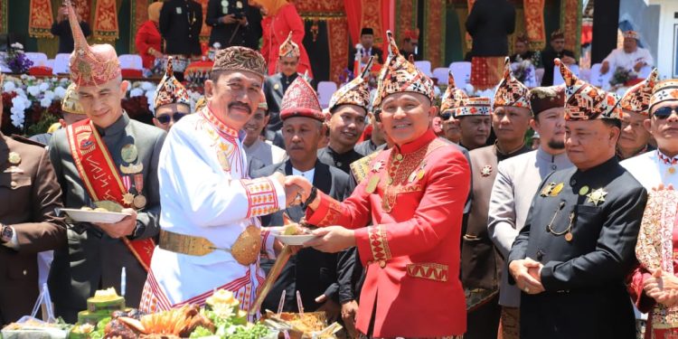 Semarak HUT ke 34, Pemkab Lampung Barat Gelar Upacara Hingga Pentas Seni