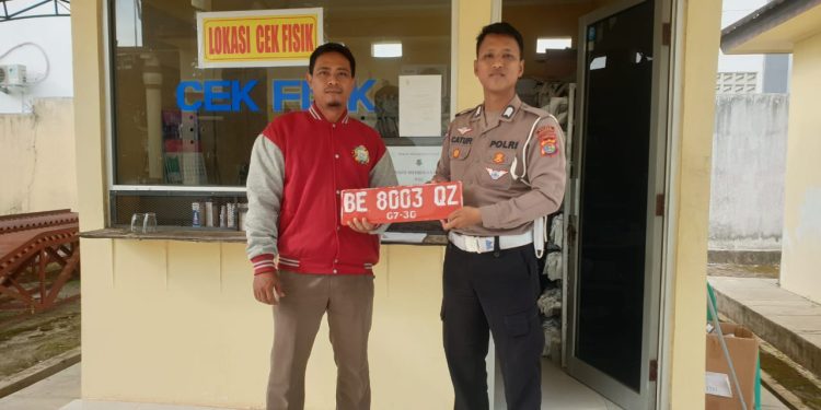 Samsat Polres Tubaba berikan Pelayanan Terbaik Kepada Masyarakat