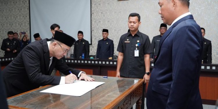 Resmi Mirza Ariawan Dwi Atmaka Jabat Asisten Administrasi Umum