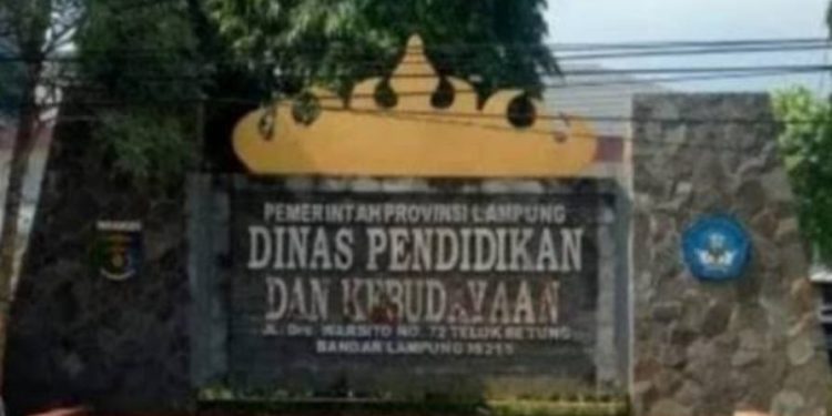 Disdik Bungkam Terkait Dugaan Pungli di SMPN 20, Publik Pertanyakan Slogan “Sekolah Gratis” Ala Waki Kota Bandar Lampung