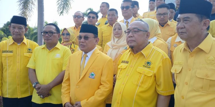 Peringati HUT ke 61, DPD Partai Golkar Lampung Gelar Upacara Ziarah Tabur Bunga ke Taman Makam Pahlawan