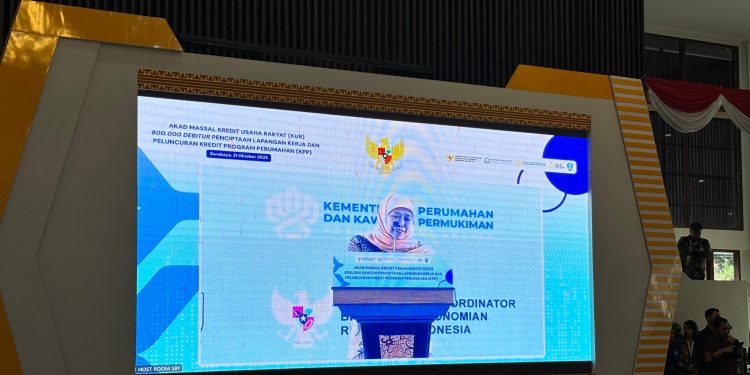 Sinergi Nasional untuk UMKM: Wakil Bupati Lampung Barat Ikuti Akad Massal KUR di Mahan Agung