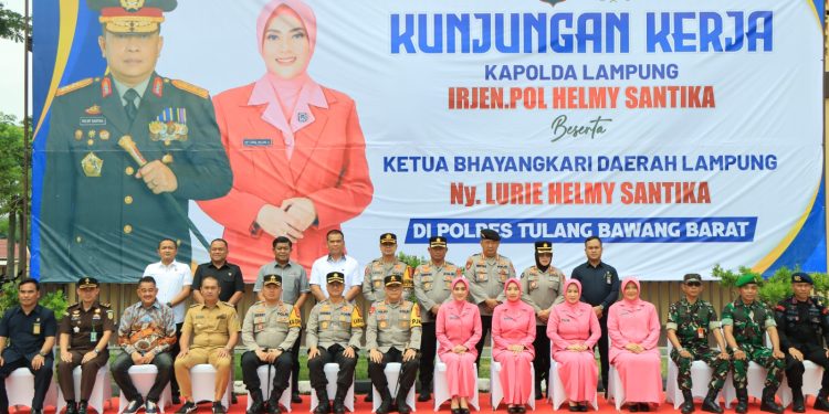 Irjen Pol Helmy Santika, Laksanakan Kunjungan Kerja di Polres Tulang Bawang Barat, Tekankan kehadiran Polri di Tengah Masyarakat