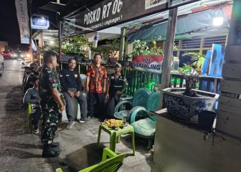 Babinsa Kelurahan Jagabaya Pimpin Langsung Patroli Siskamling