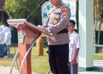 Kompol M Taufiq Jadi Pembina Upacara di SMK Negeri 1, Tekankan Bahaya Kenakalan Remaja dan Bijak Bermedia Sosial