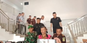 Kejari Tubaba Tahan Mantan Kadis DLH