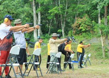 Kapolres Tubaba Gelar Pelatihan Menembak dalam Rangka Lakatpuan Personil di Lapangan Tembak Polres