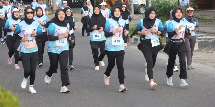 Lepas Fun Run, Bupati Parosil Mabsus : Kesehatan Tolak Ukur IPM