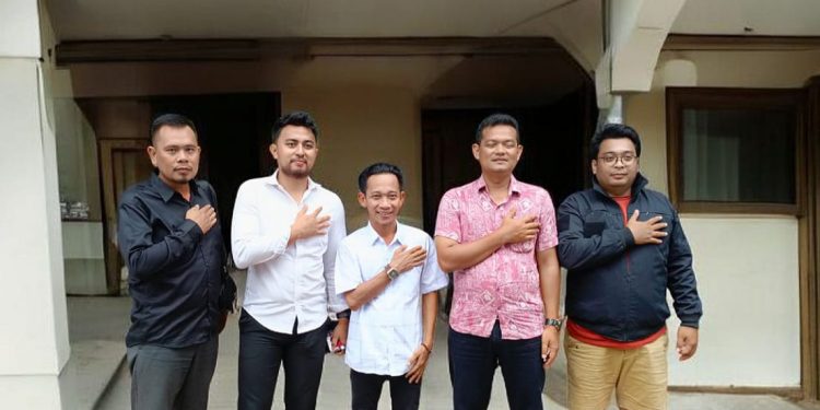 Ketua Umum For-WIN Jalin Keakraban dengan Kanit 1 Kamsus Polda Lampung dalam Suasana Santai di Warkop
