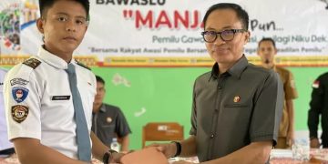 Bawaslu Way Kanan, Dekatkan Pengawasan Pemilu ke Kalangan Pelajar