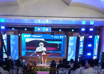 Bupati Ayu Resmi Buka Seminar dan Workshop Teacher Summit 2025 Dalam Rangka HUT PGRI ke 80 serta Hari Guru Nasional 2025