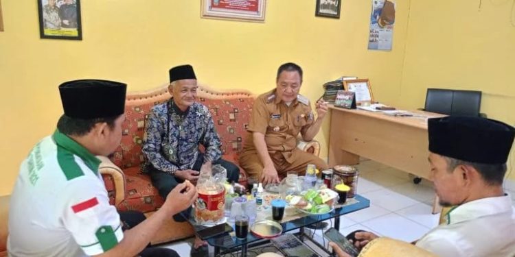 Camat Negeri Agung Terima Kunjungan Pengurus NU Negeri Agung