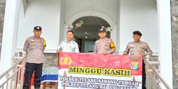 Personil Polsek Tuba Tengah Laksanakan Pengamanan Minggu Kasih Ibadah Gereja