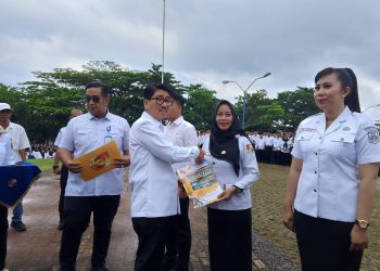 Bupati Hamartoni Ahadis Didampingi Wakil Bupati Romli Lantik 4.784 PPPK Paruh Waktu di Lampung Utara