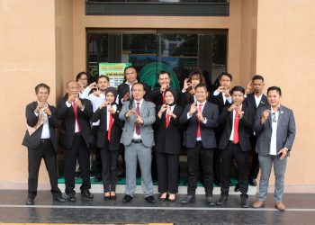 Awal Penerapan KUHP dan KUHAP Baru, Advokat Persadin NTB Diambil Sumpahnya