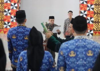 Mad Hasnurin Minta Pegawai yang Dilantik Harus Jawab Tantangan dan Harapan Publik