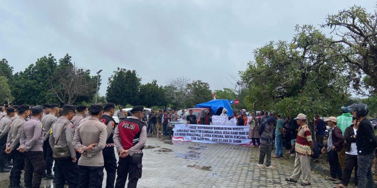 Polres Tubaba Laksanakan Pengamanan Kegiatan Aksi Damai Penyampaian Aspirasi FMBB