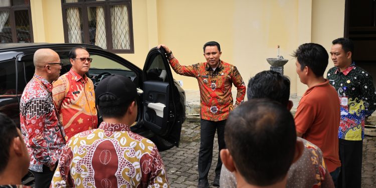 Parosil Mabsus Sebut Warga Boleh Pakai Mobil Dinas Camat Buat Acara Nikah dan Berobat
