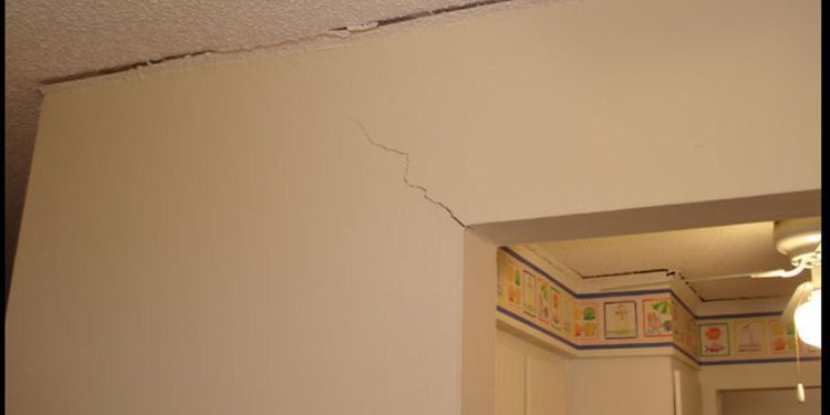 Inspirasi Rekomendasi Keramik Teras untuk Tampilan Rumah Modern