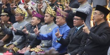 Wakil Bupati Lampung Barat Hadiri Undangan Rapat Paripurna HUT ke 13 Kabupaten Pesisir Barat