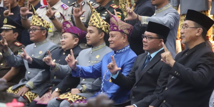 Wakil Bupati Lampung Barat Hadiri Undangan Rapat Paripurna HUT ke 13 Kabupaten Pesisir Barat