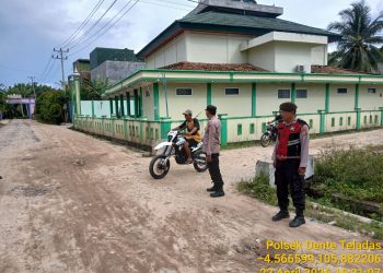 Sikap Tegas Polsek Dente Teladas: Gelar Strong Point Sore, Amanah Jaga Keamanan, Situasi Wilayah Kondusif Sepenuhnya