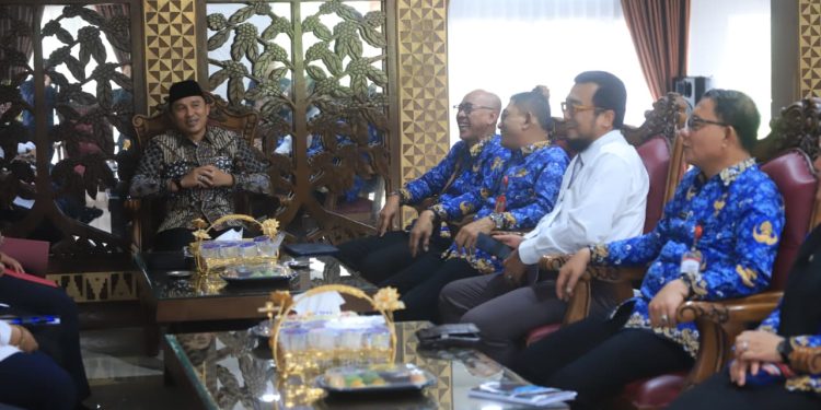 PMI Lampung Barat Audiensi dengan Bupati, Paparkan Program dan Ajukan Unit Mobil Donor Darah