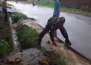 Sertu Andreswan dari Koramil 410-01/PJG, Monitor Titik Rawan dan Pastikan Keselamatan Warga
