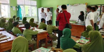 Maraton Kerja Nyata : Wakil Bupati dan Polri Terjang Medan Sulit Demi Kesejahteraan Rakyat Dente Teladas